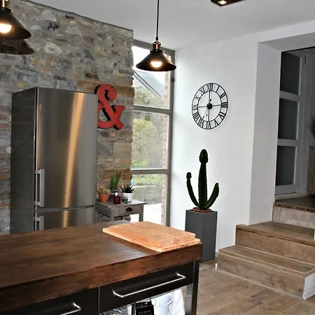 Les Hauts De Crupet 度假居 *