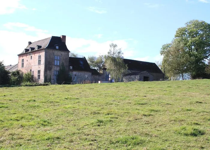 Les Hauts De Crupet Holiday home Maillen